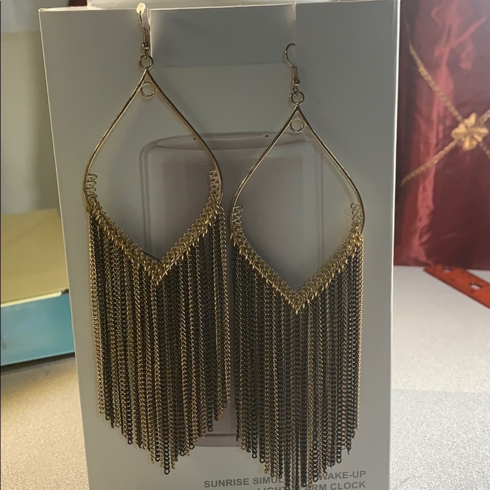 Earrings - Picture 3 of 4